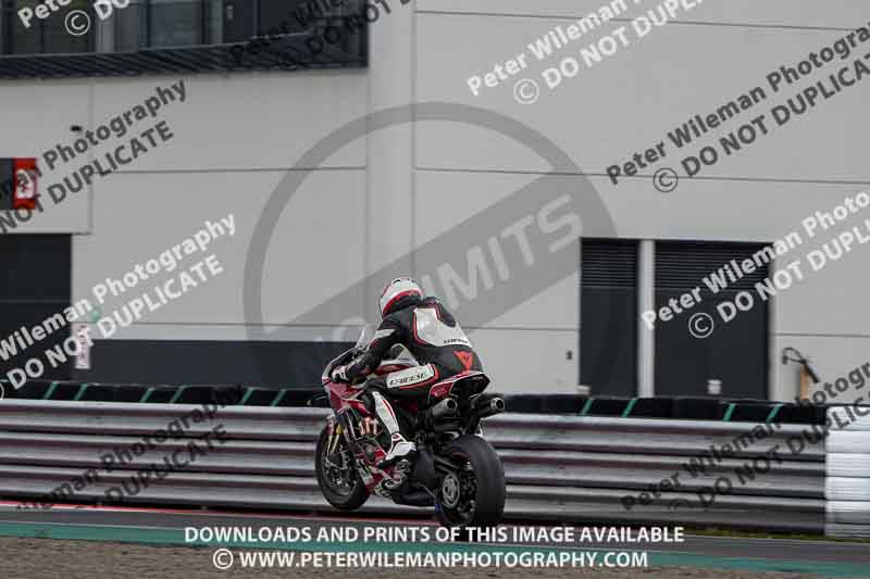 cadwell no limits trackday;cadwell park;cadwell park photographs;cadwell trackday photographs;enduro digital images;event digital images;eventdigitalimages;navarra;no limits trackdays;peter wileman photography;racing digital images;trackday digital images;trackday photos